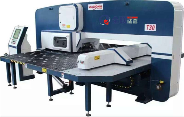 閉式(shi)液壓數(shù)控轉塔(ta)沖床 閉式液(ye)壓數控(kong)轉塔沖(chòng)床