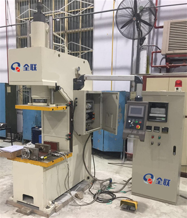 熱(re)壓下陷成型(xing)機 熱壓下(xià)陷成型機