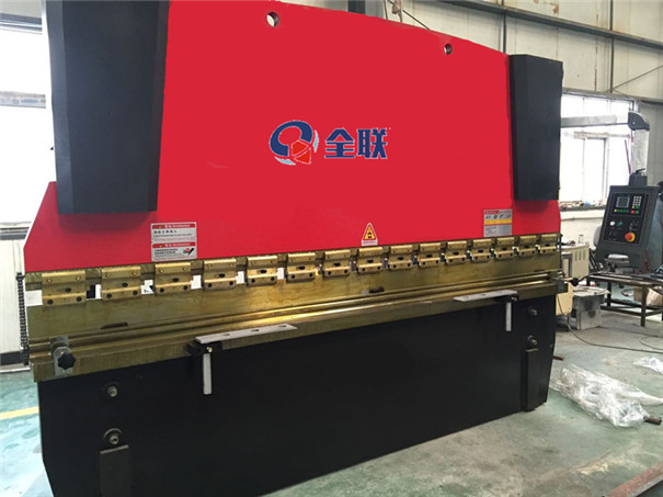 液(ye)壓數控(kòng)折彎機(jī)