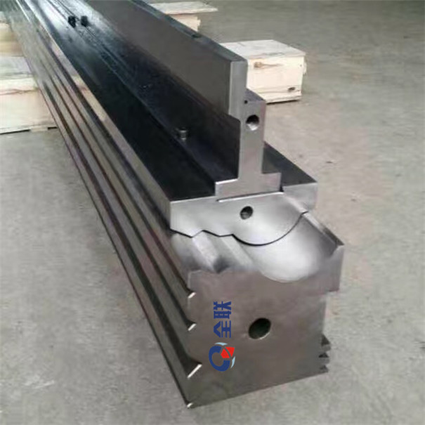 折(shé)彎機成型模具(ju) 折彎(wan)機成型模具