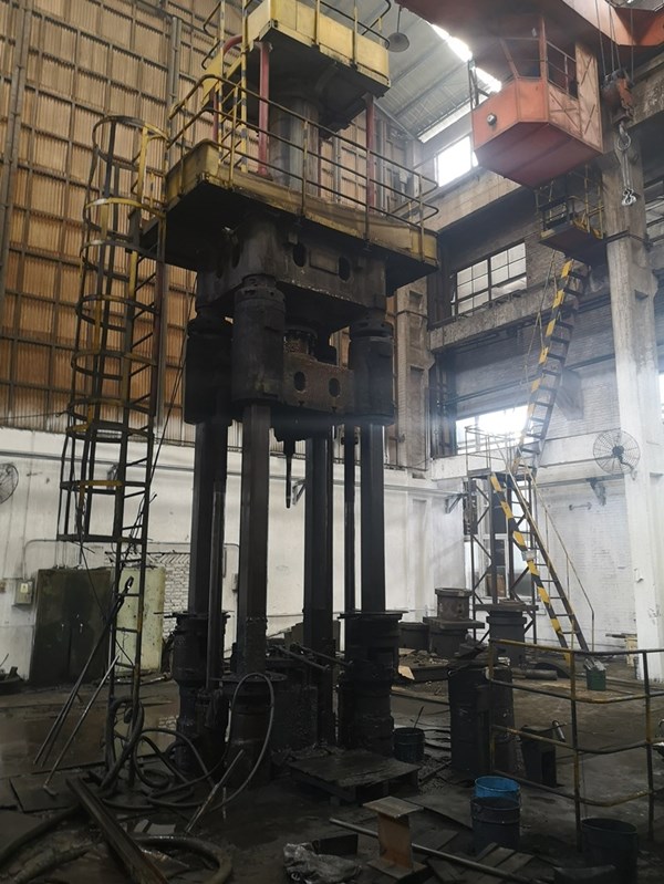 西安重(zhòng)庆新耀(yào)机器人(ren)制造有(you)限公司(si)