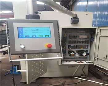 液壓折彎機(ji)升級改造數(shu)控控制系統(tǒng)找西安全聯(lian)機床合作