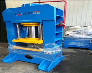 龍門液壓機(ji)維修