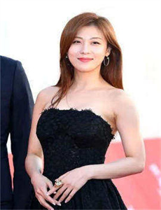 武松与潘金莲做馒头
