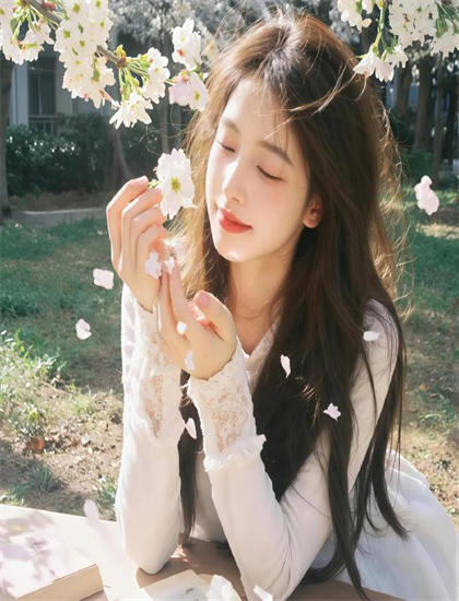 《芭比之时尚奇迹英文版》结局是什么意思？大结局深度解读与现代分析